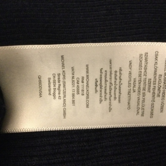 Michael Kors sz M black ribbed sweater with zipper on left shoulder - Picture 7 of 9